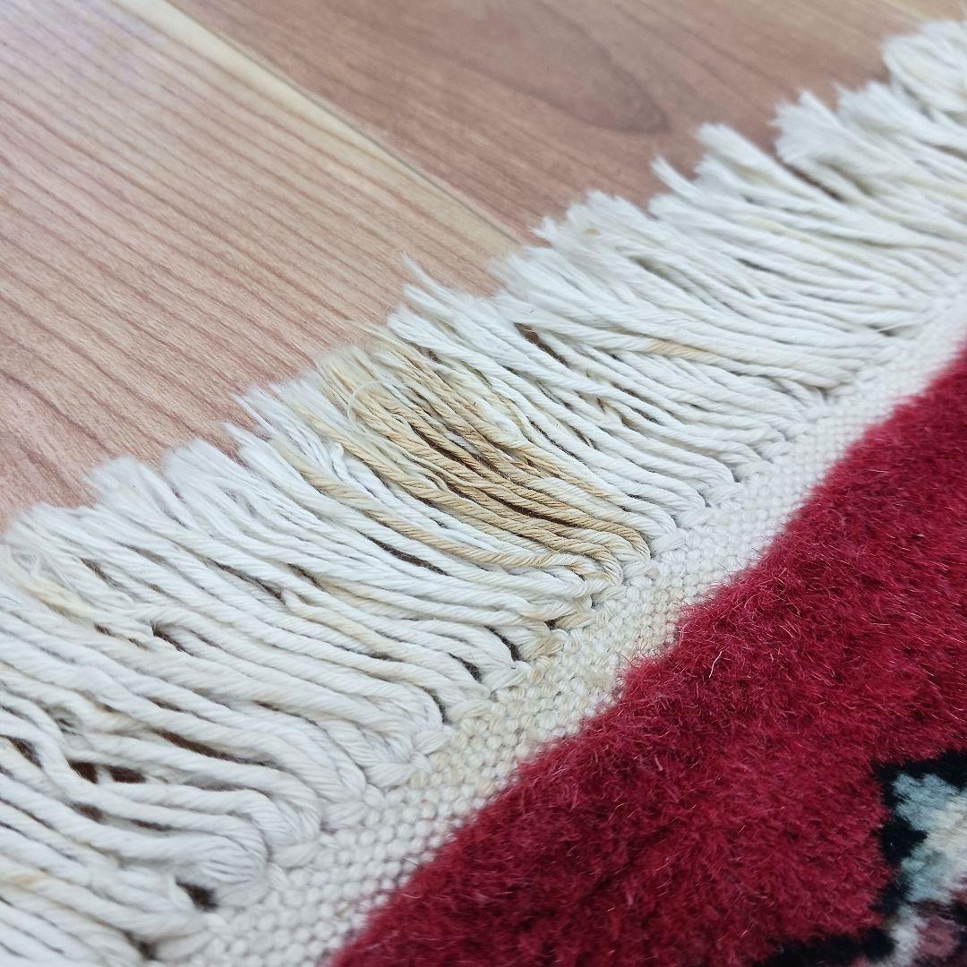 Y2270-2 パキスタン産 ウール 手織り 絨毯 120×77㎝