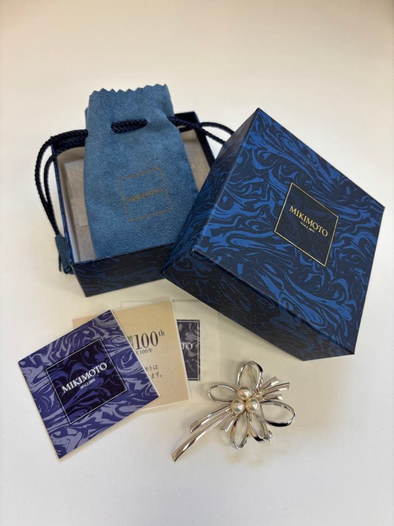 MIKIMOTO シルバーブローチ 花デザイン 真珠