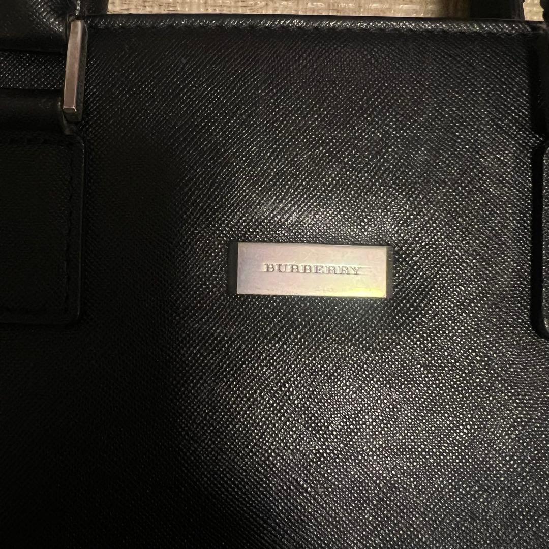 BURBERRY 黒 ビジネスバッグ