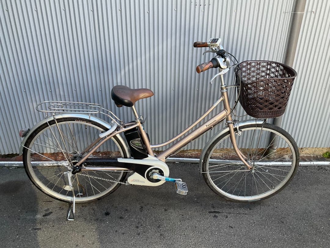 パナソニック新機種電動アシスト自転車vivi26インチシルバー系アルミボディー