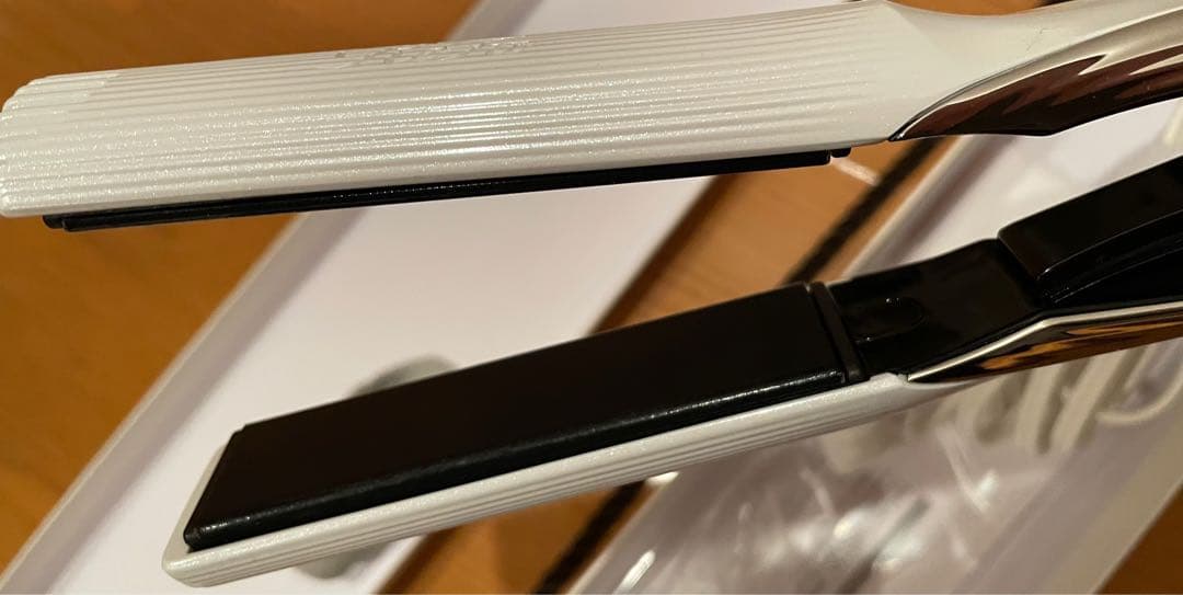 リファビューテック ストレートアイロン カーボンレイヤープレート ReFa