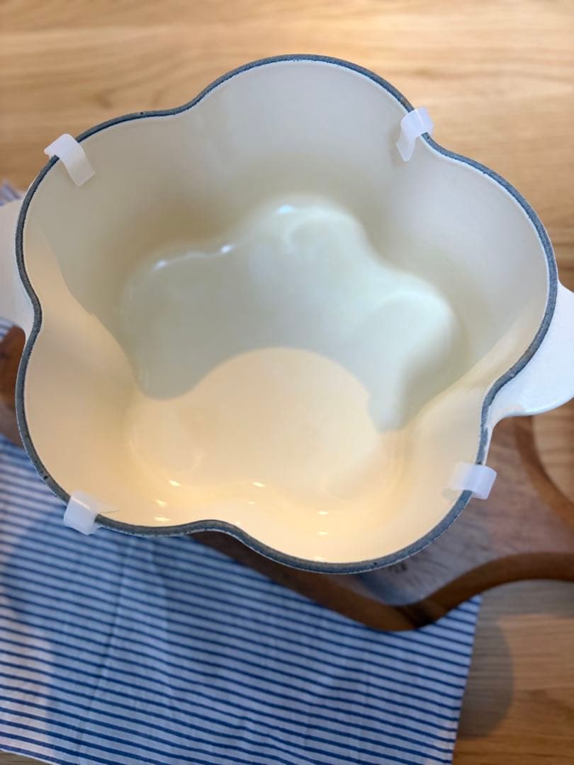 Le Creuset ルクルーゼ　ココット・フルール ホワイト　白　20