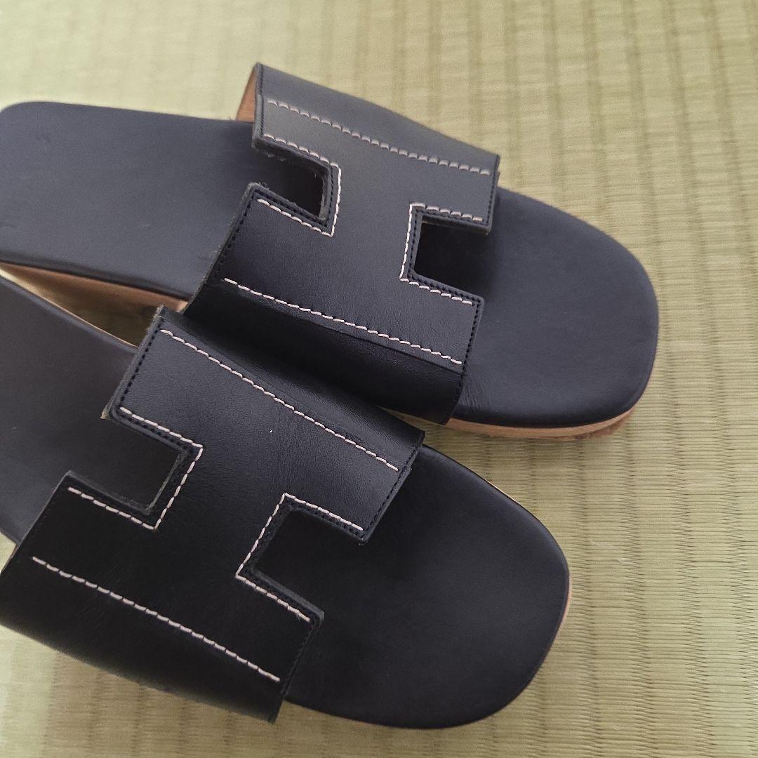 未使用近 エルメス ケブラール サンダル Hロゴ サイズ35 レザー 黒