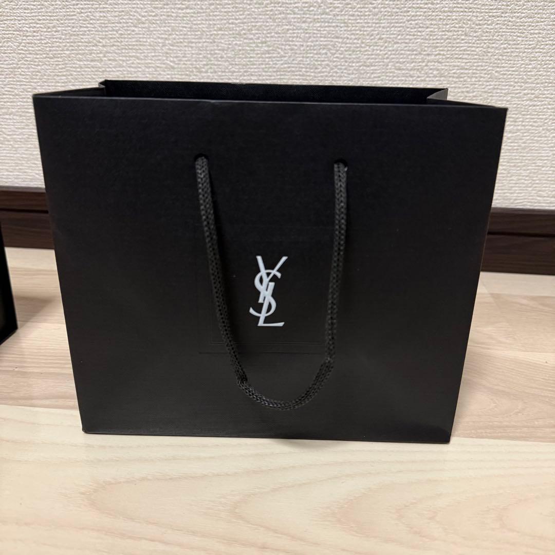 【紙袋・箱付き】イヴサンローラン クチュール ミニ クラッチ〈限定色〉126