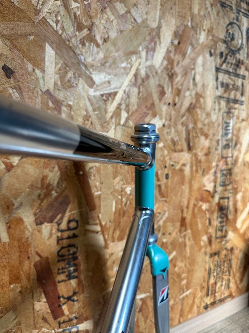 njsピストフレーム