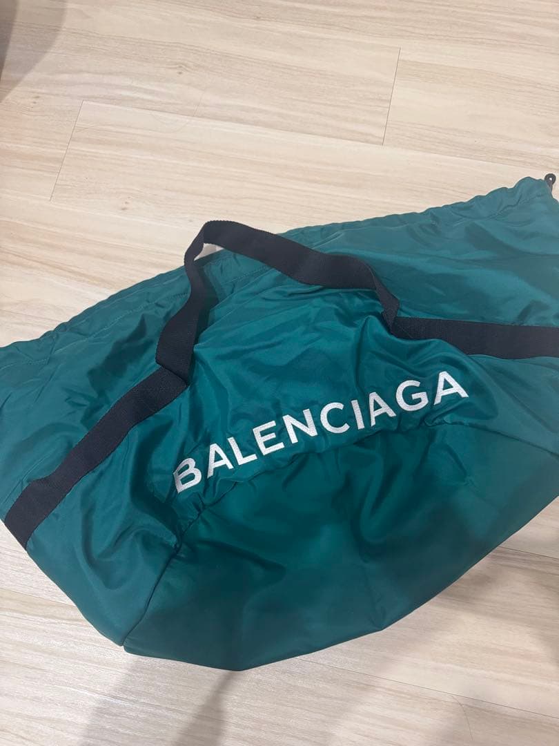 BALENCIAGA （バレンシアガ）ロゴ刺繍ナイロンホイールボストンバッグ