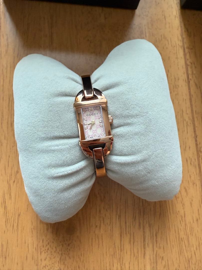 GUCCI レディース アナログウォッチ