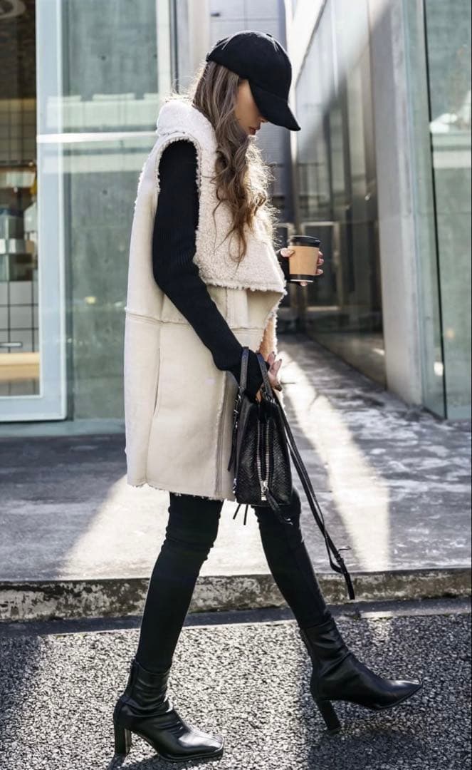 グラムリップス ボア ムートン ベスト リバーシブル 大人気 完売品 定価高