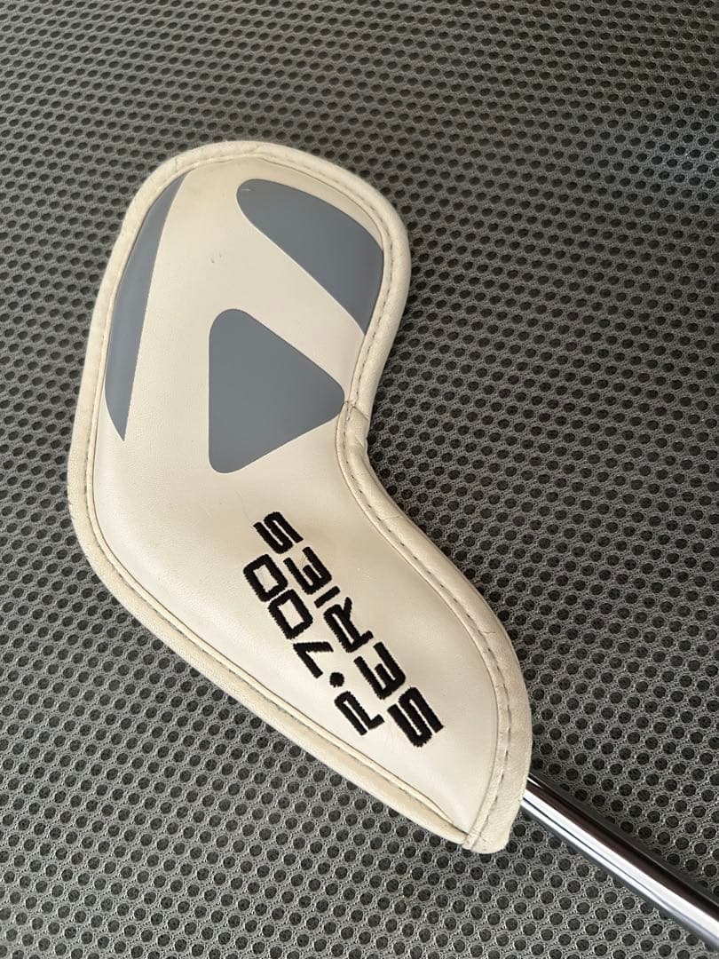 TaylorMade アイアン用ヘッドカバー P700 シリーズ　新品未使用