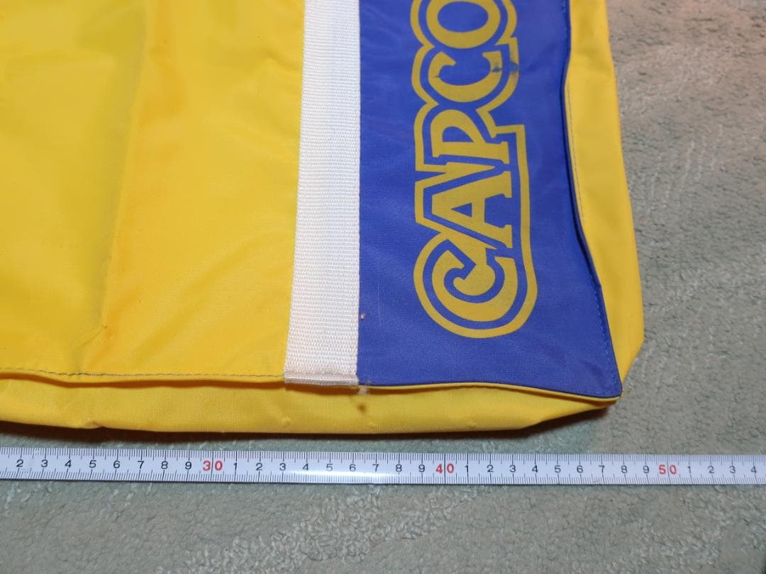 CAPCOM　青黄色のデザイントートバッグ　...mr