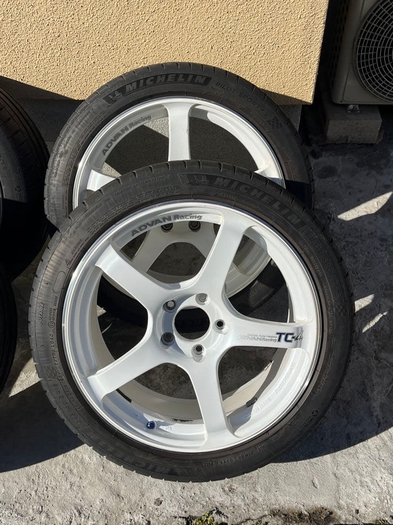 ヨコハマ アドバンTC-4 18インチ