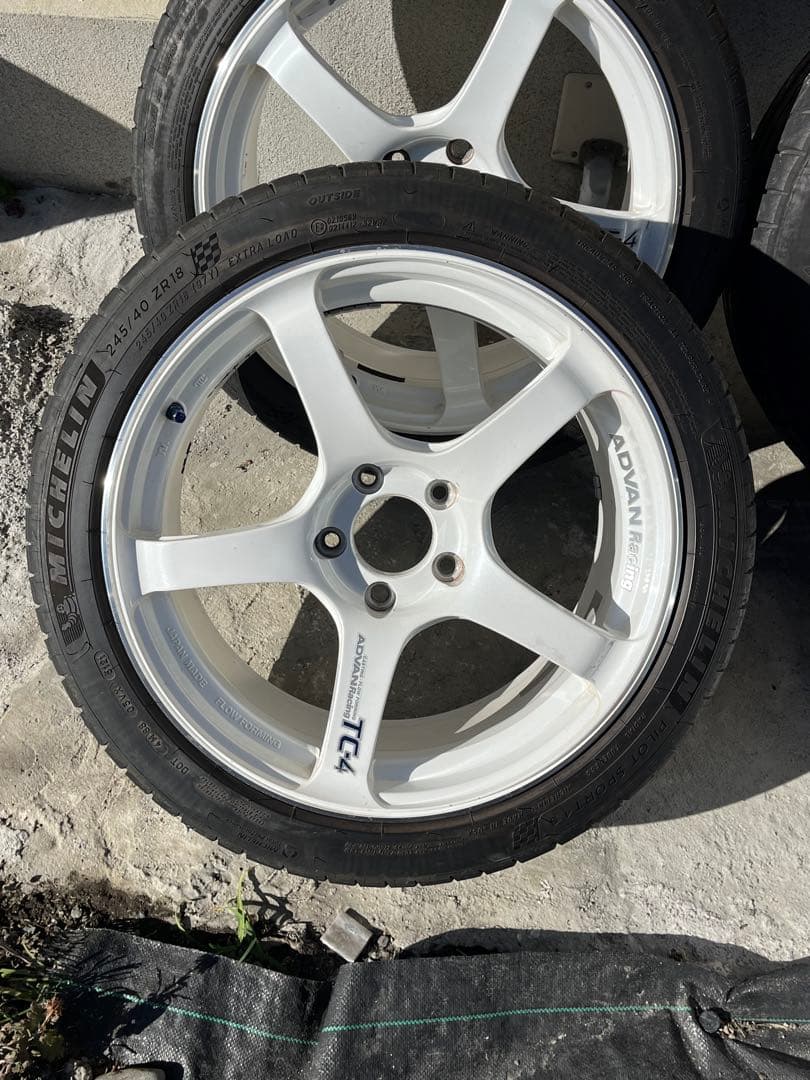 ヨコハマ アドバンTC-4 18インチ