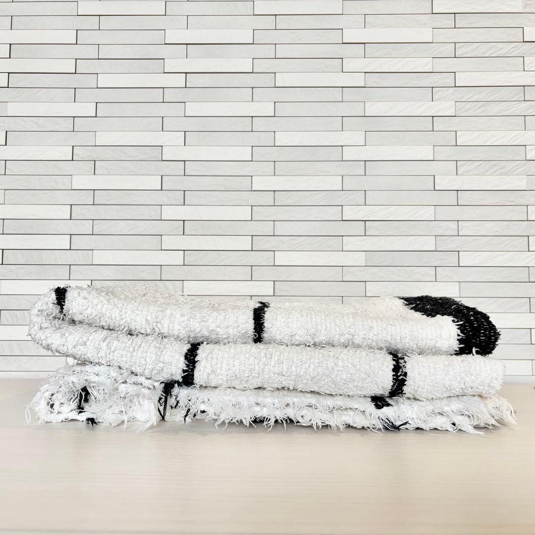 【本日限り】モモナチュラル JARAPA RUG PIN LINE ラグ