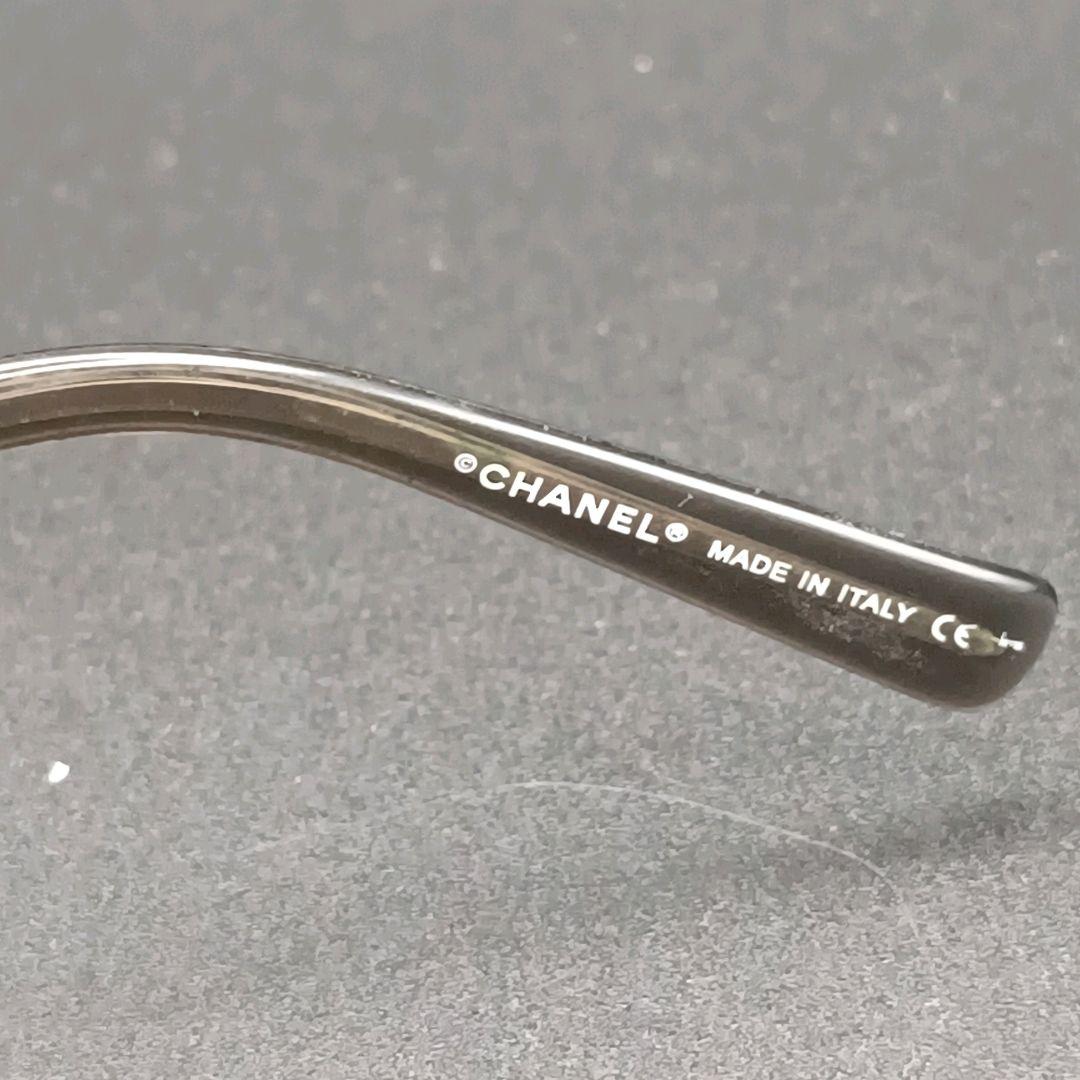 シャネル グラデーション サングラス ココマーク レザーチェーン リムレス