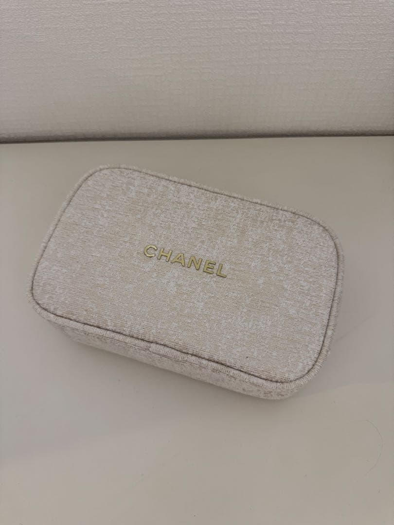 CHANEL リップケアセット 収納ケース付き