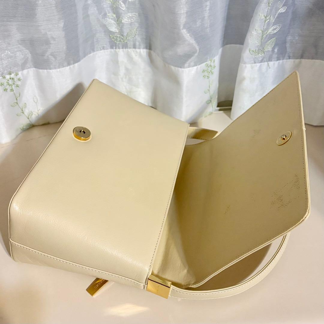 バーバリー　ハンドバッグ