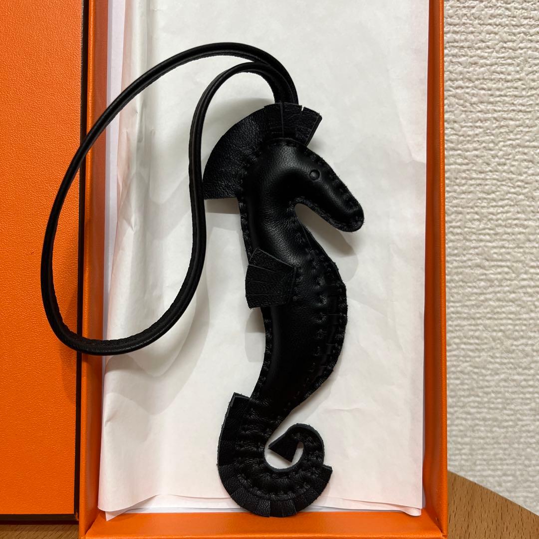 し*み様 レア商品 HERMES エルメス チャーム タツノオトシゴ ソーブラッ