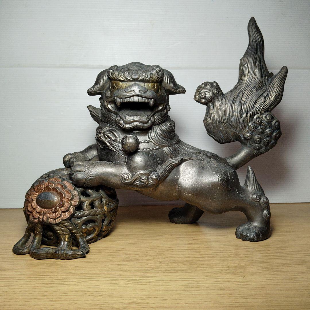 玉乗り銅獅子置物