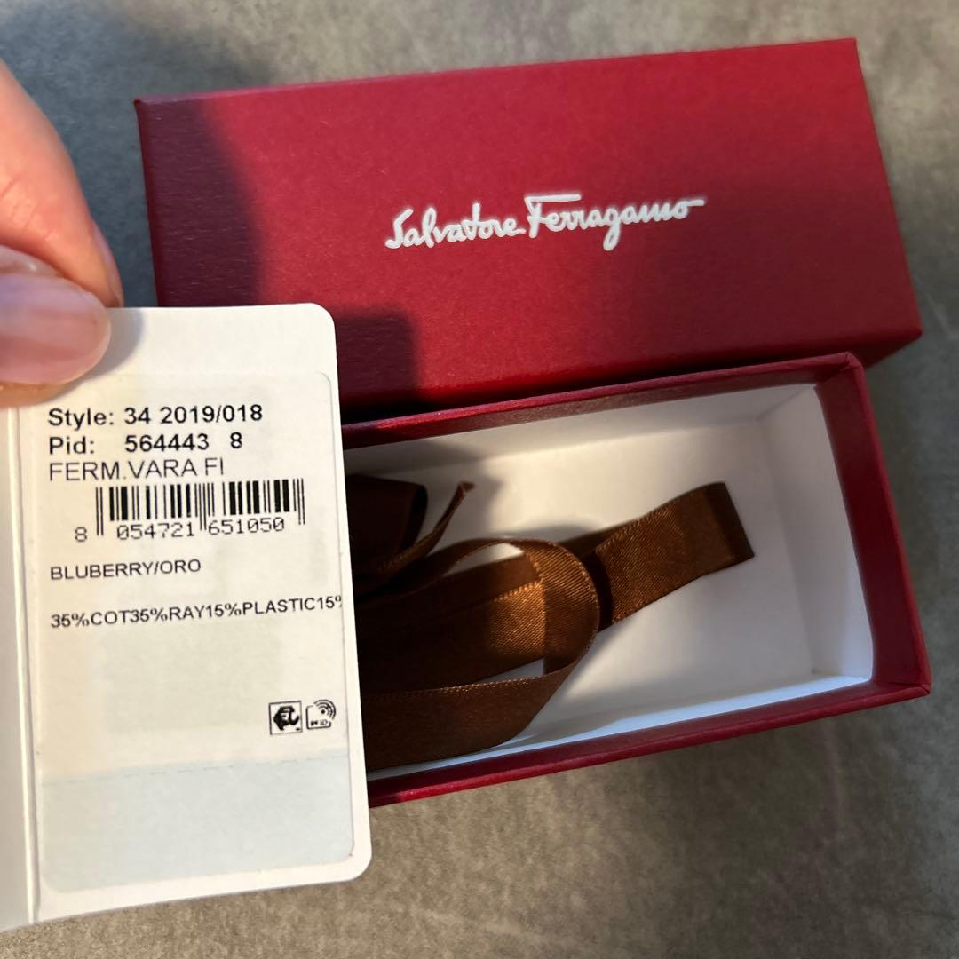 Salvatore Ferragamo ヘアアクセサリー　バレッタ　 ネイビー