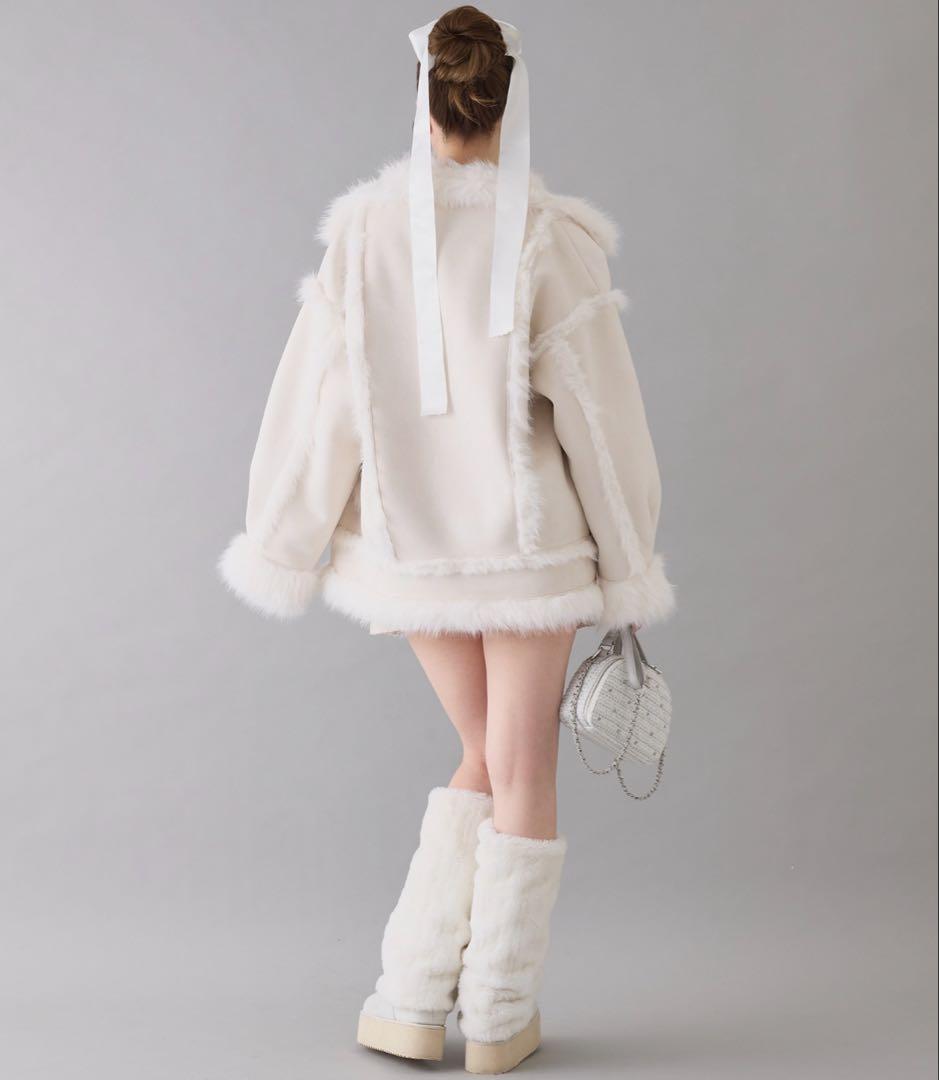 one after another NICE CLAUP ムートンミドルコート