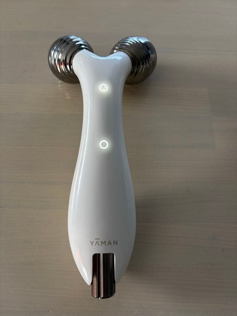 YAMAN ヤーマン　ep15w 美顔ローラーLEDインジケーター付き