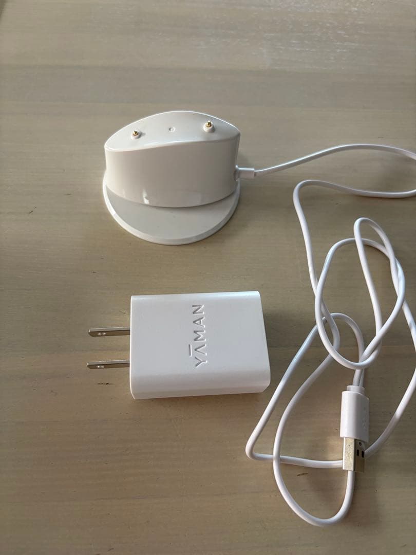 YAMAN ヤーマン　ep15w 美顔ローラーLEDインジケーター付き