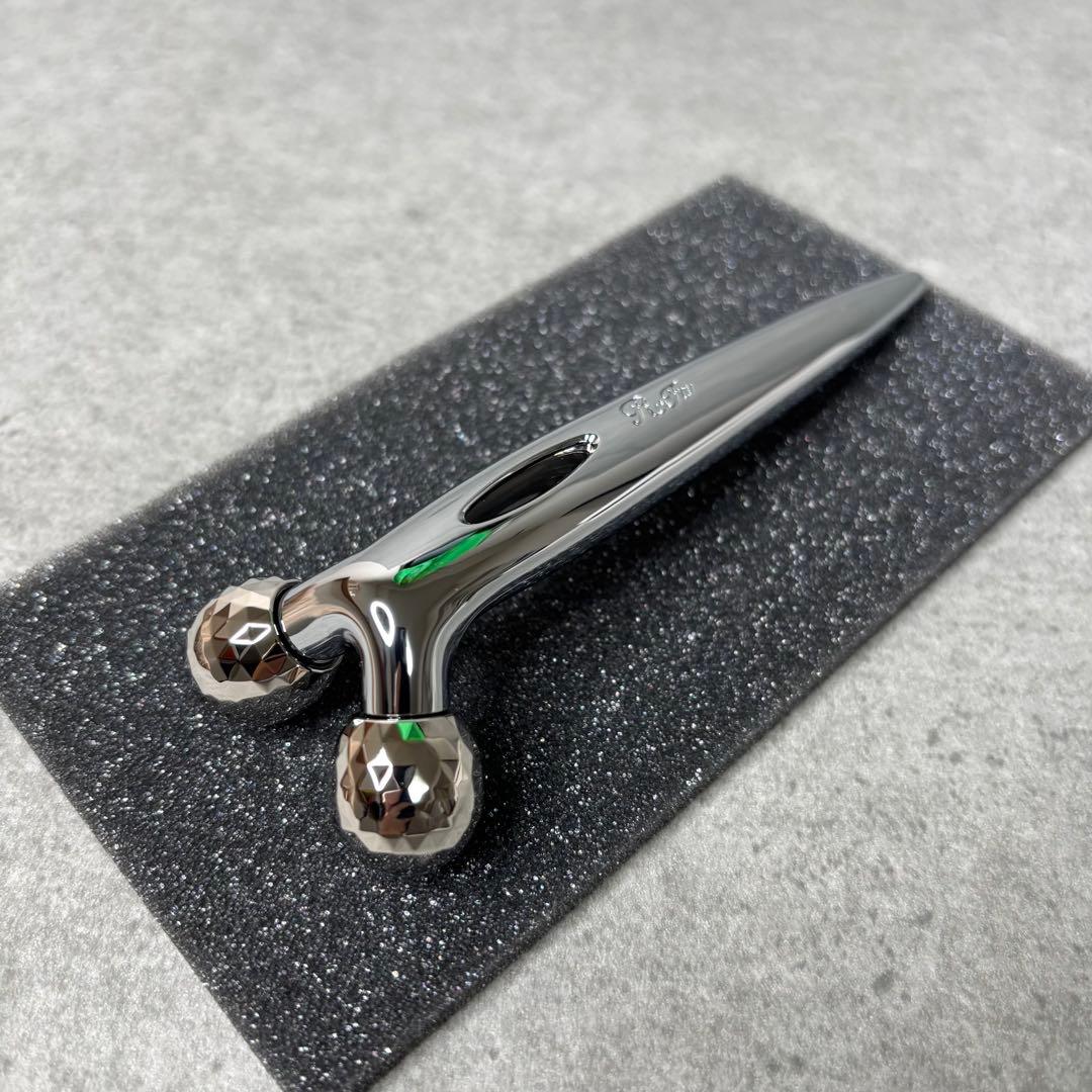 未使用 ReFa S CARAT リファエスカラット 美顔ローラー