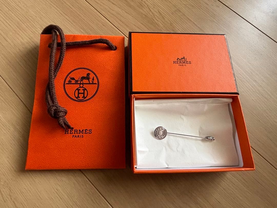 エルメス　ピンブローチ