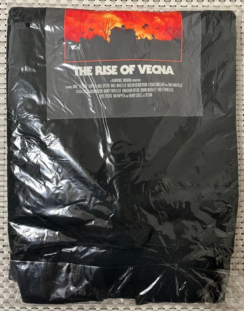 ◆新品◆ 【STRANGER THINGS】コラボプリントスウェット チャコール