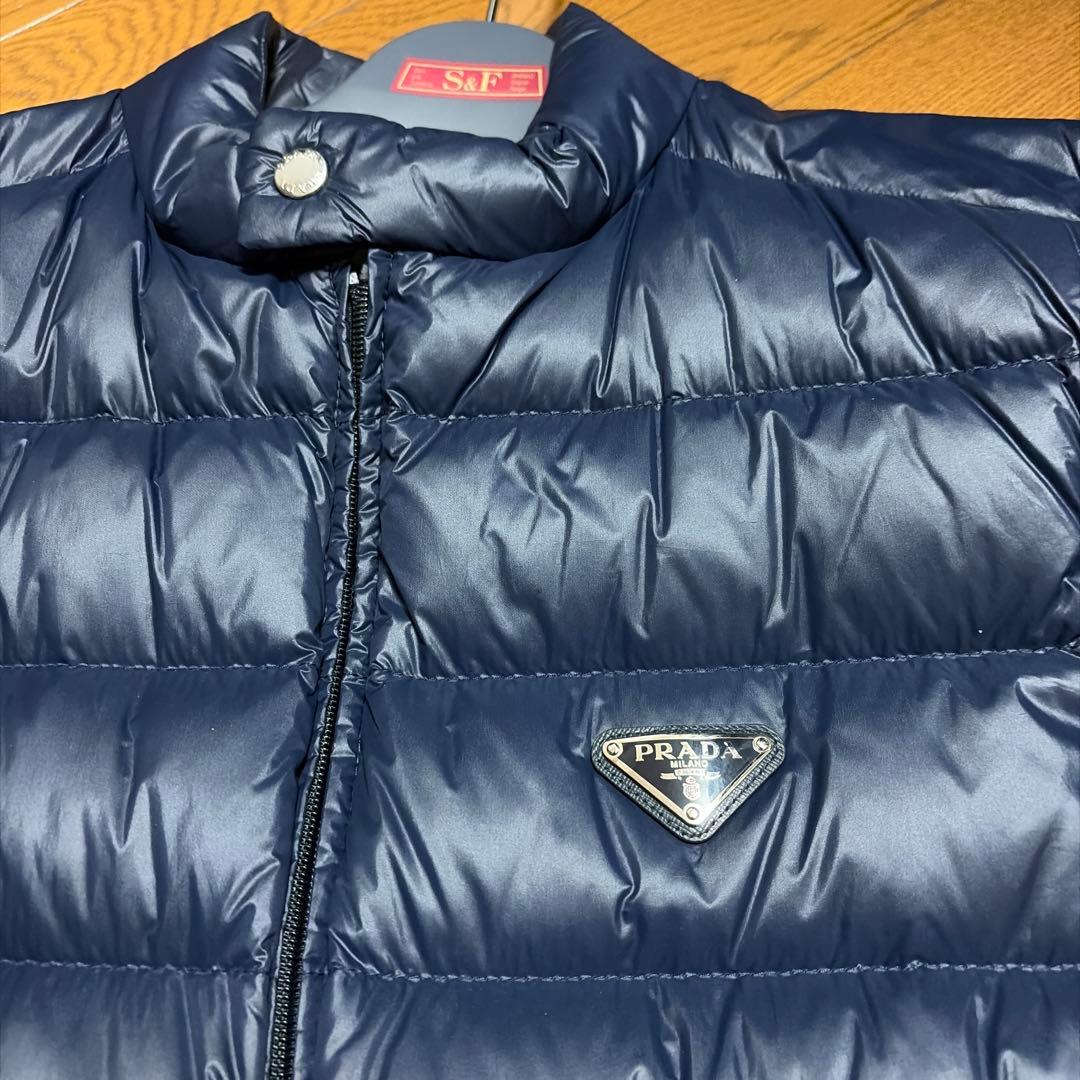 【希少美品】PRADAダウンベスト　ネイビー　国内正規品