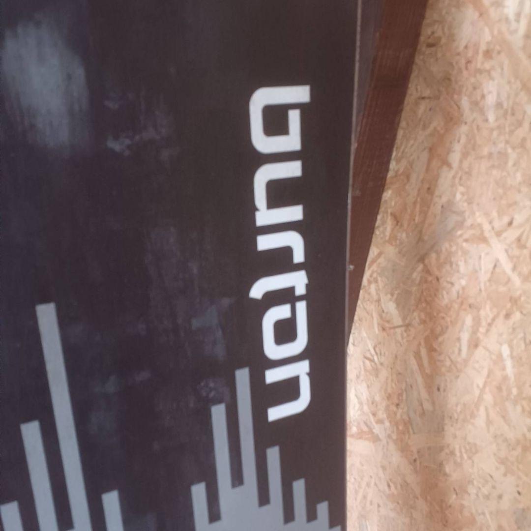 burton スノーボード グラフィックデザイン