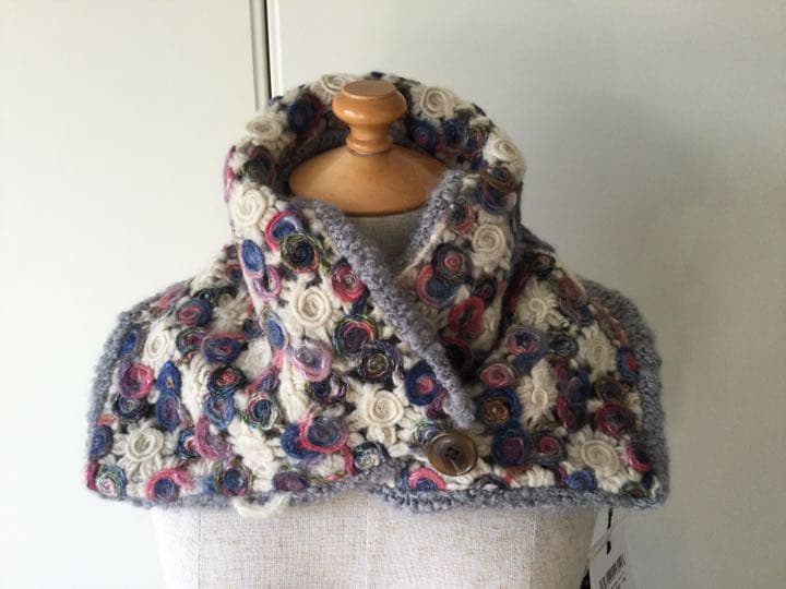 (値下げ最終) M&KYOKO 豪華刺繍ネックウオーマー&クレマチスセーター