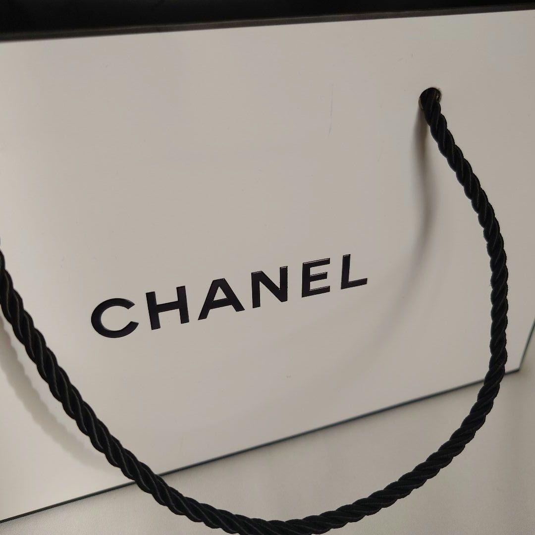 新品　2024 CHANEL ブラック　シャネル　ホリデー　香水　限定　チャーム