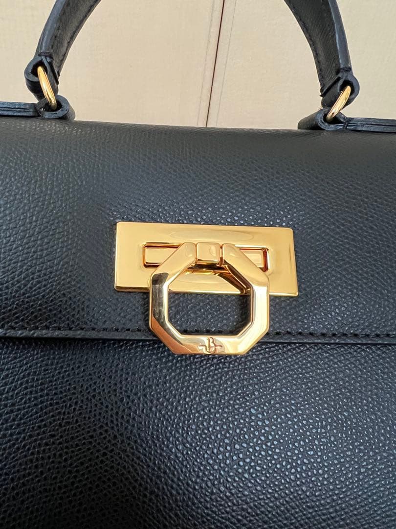 【新品未使用】CARBOTTI GRETA245 ブラック