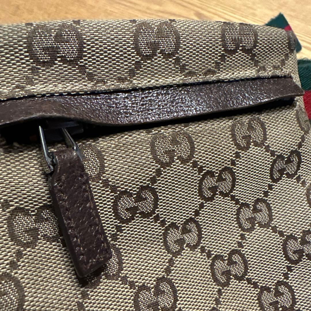 よる　Gucci GGキャンバス ボディバッグ162962