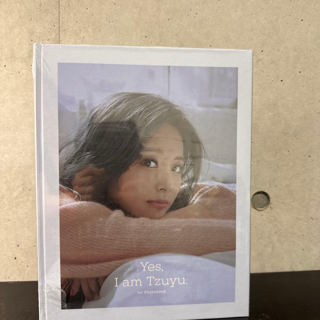 新品未開封 TWICE ツウィ 写真集 Yes, I am Tzuyu Blue