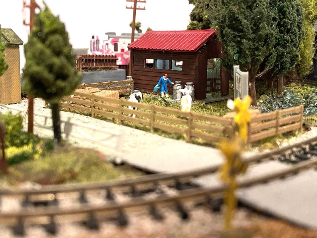 Nゲージ　鉄道　ミニジオラマレイアウト　牧場のある情景　bトレイン専用　駅