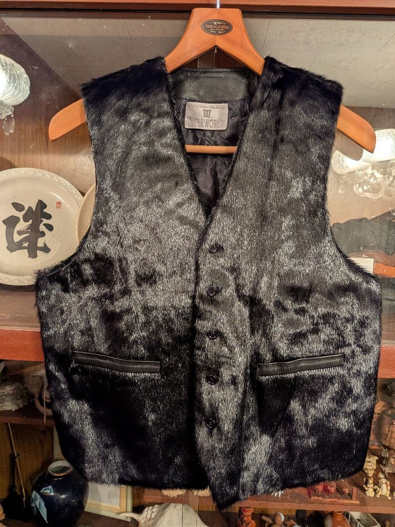 伊達の極み 極上シールスキン毛皮ベスト　ゴマフアザラシ　艶ブラック