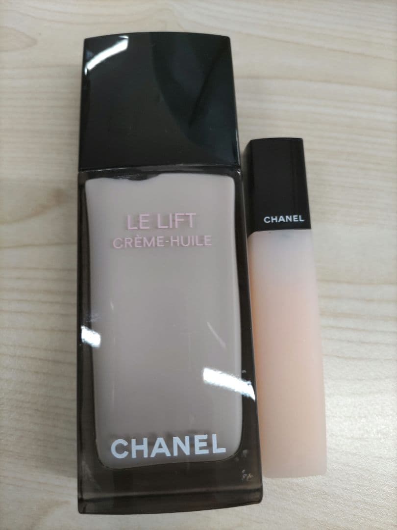 シャネル　LL　クレーム　ユイル　シャネル　ユイル　ア　オングル ネイルオイル