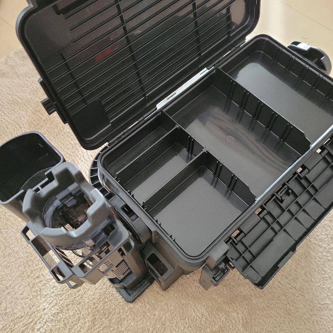 システムボックス　ルアー×4　DAIWA リーダー　ストリンガ　ハサミ　ナイフ