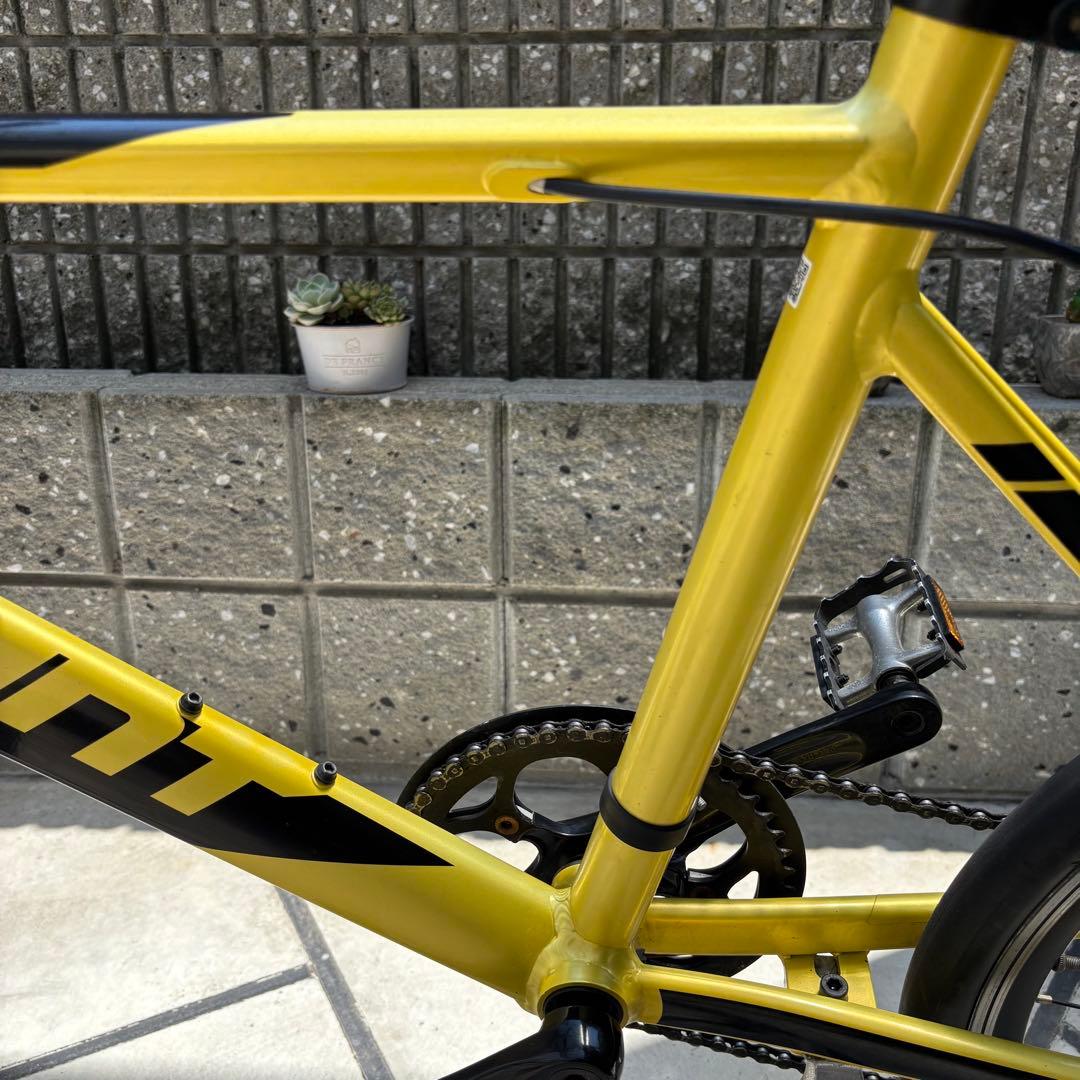 GIANT イディオム2 ミニベロ イエロー 軽量 屋根付き保管