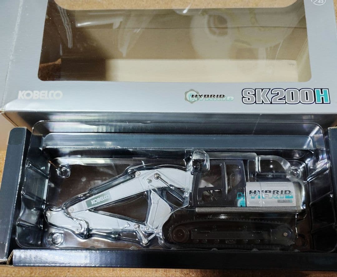 非売品コベルコ1/43スケール模型・プリウスαプルバックカーセット