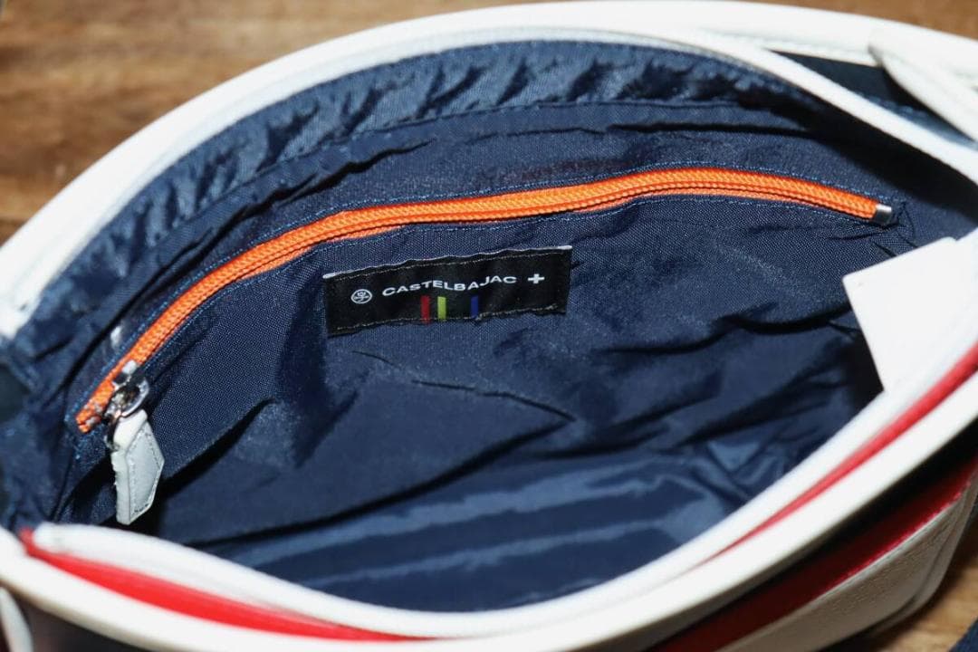 新品 カステルバジャック Mick ショルダーバッグ 税込定価1万6500円 Ⓗ