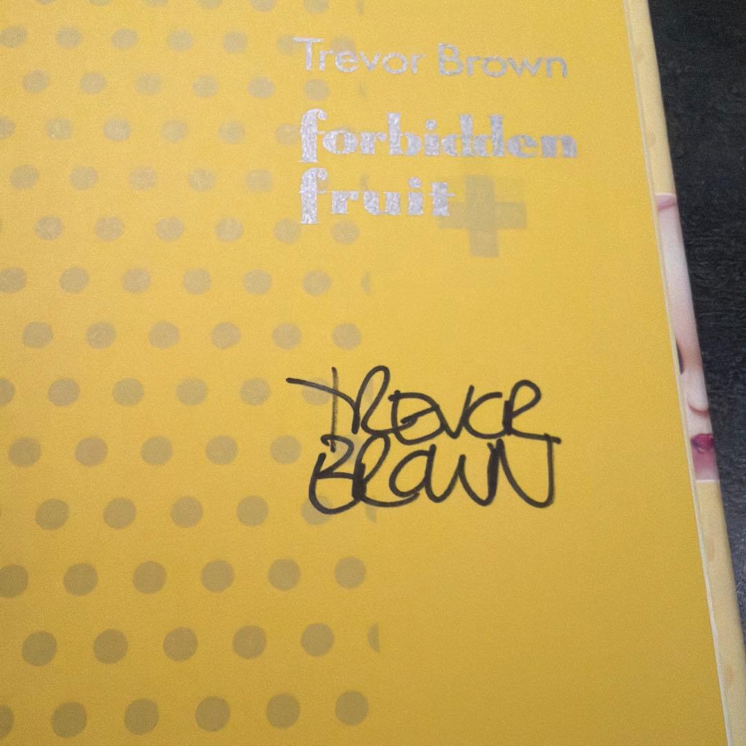 トレバーブラウン　forbidden fruit 禁断の果実作品集　サイン入り