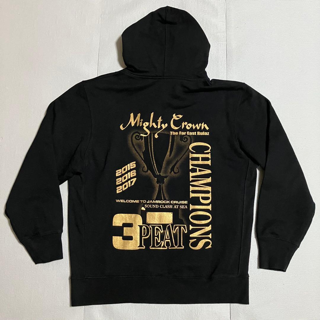 MIGHTY CROWN「3 PEAT CHAMPIONS」フーディー 黒XL