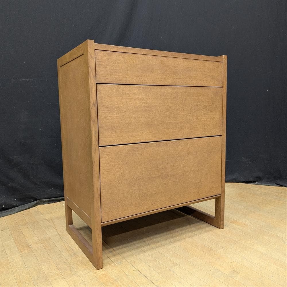 カリモク　プッシュ式　リビングチェスト　チェスト　サイドボード　キャビネット