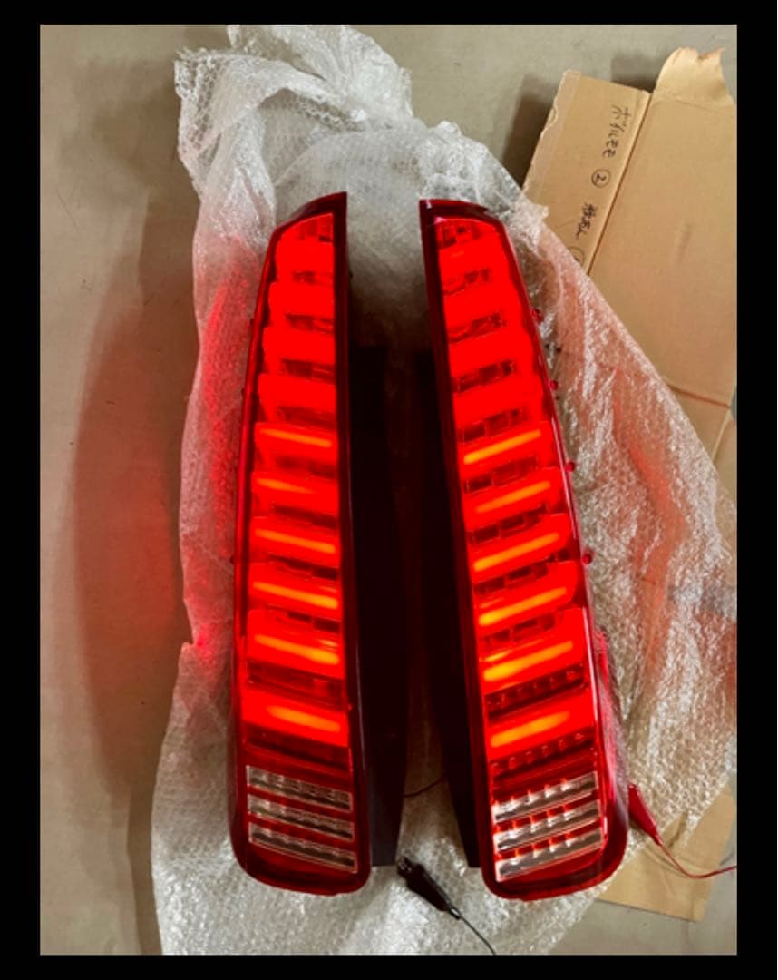 ダズフェローズ　テールランプ