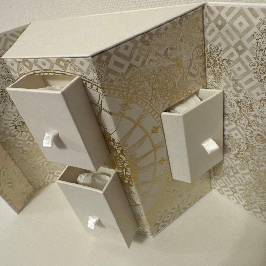 Dior モンテーニュコスメ