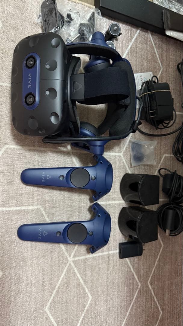 HTC VIVE PRO2 ￼フルセット