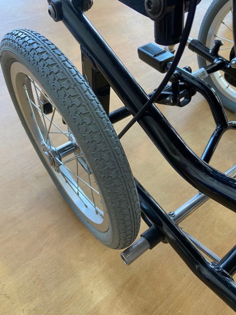 ティルト＆リクライニング車椅子『モデラート』※美品良品